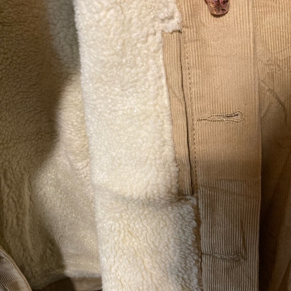 Levi’s corduroy sherpa trucker jacket - Picture 6 of 9